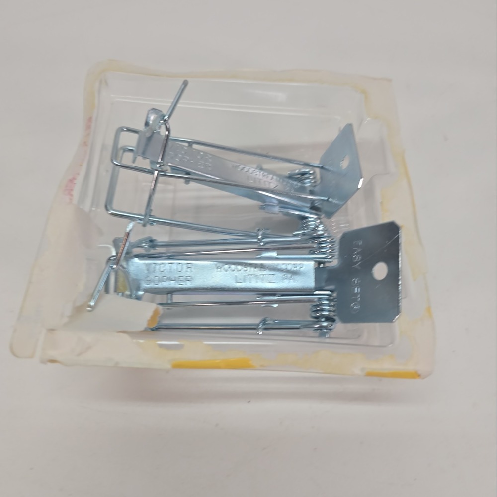 Victor 0611 Easy Set Gopher Trap 2 Pack New